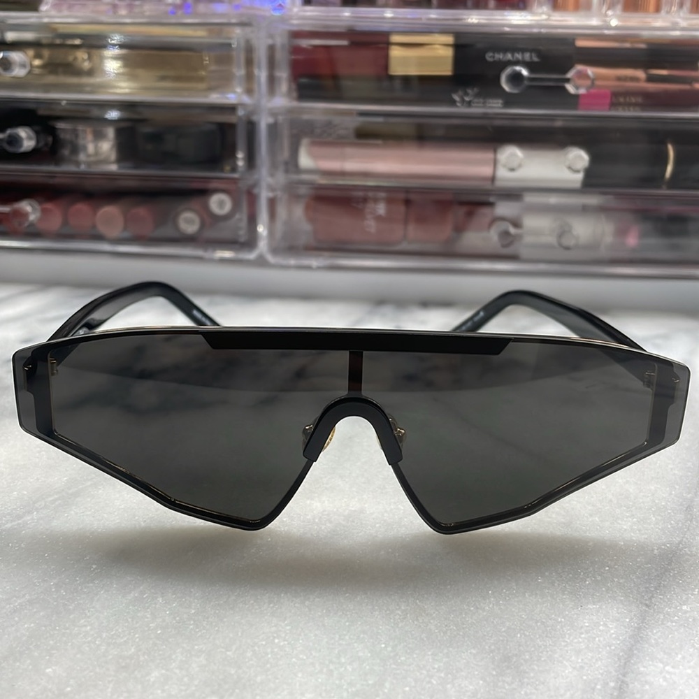 Dior Black Gold Future Triangular Shield Sunglass… - image 2